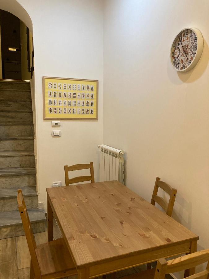 Апартаменты Casa Gaia A Due Passi Dal Duomo Неаполь Экстерьер фото